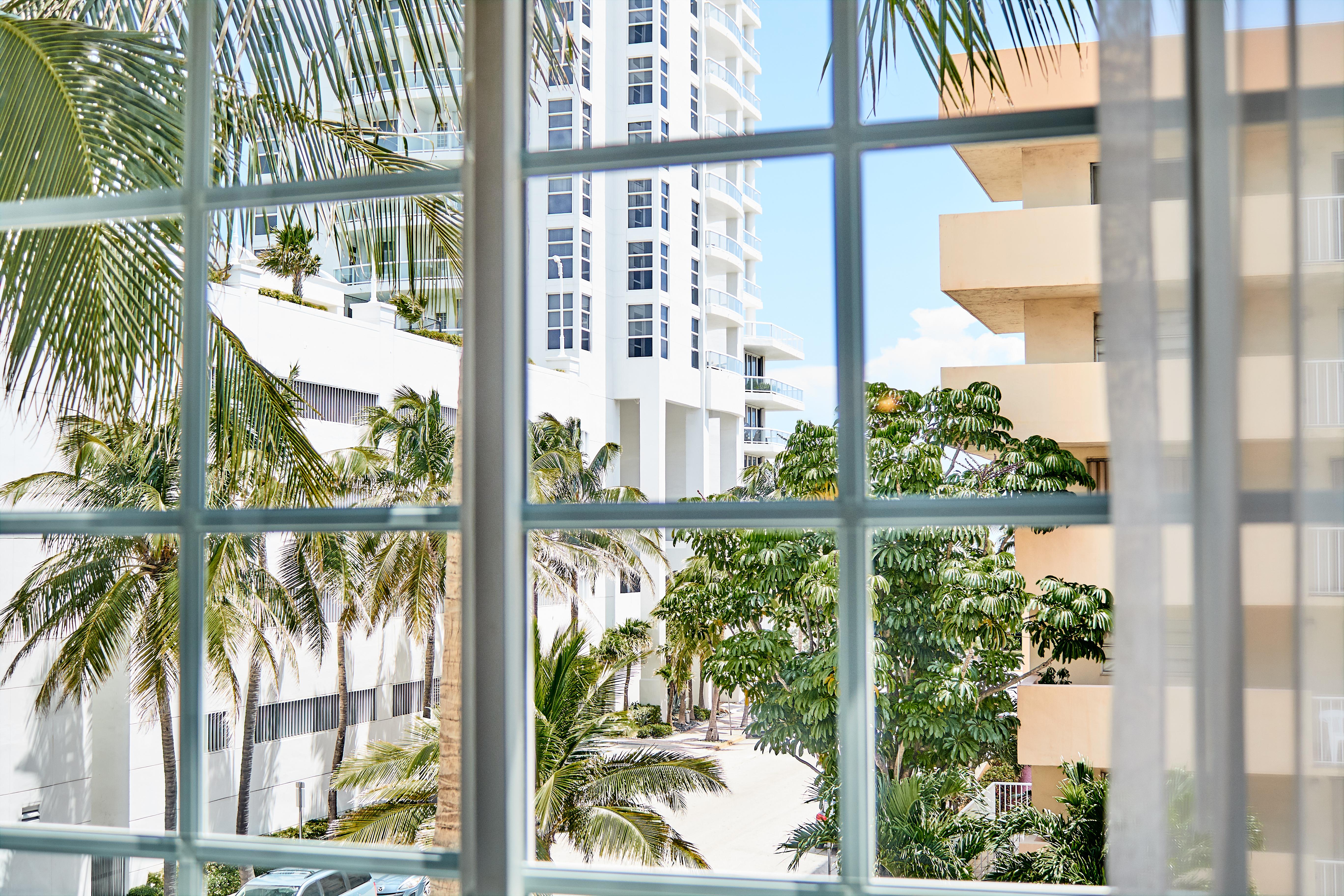 Modern Studio In Miami Beach, Miami Beach